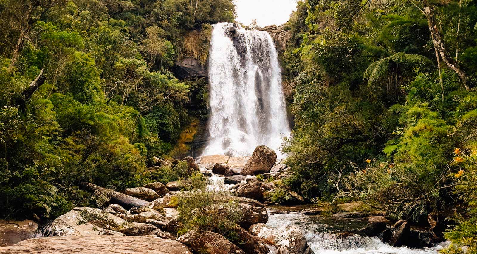 cachoeiras do Sul de Minas atraem turistas