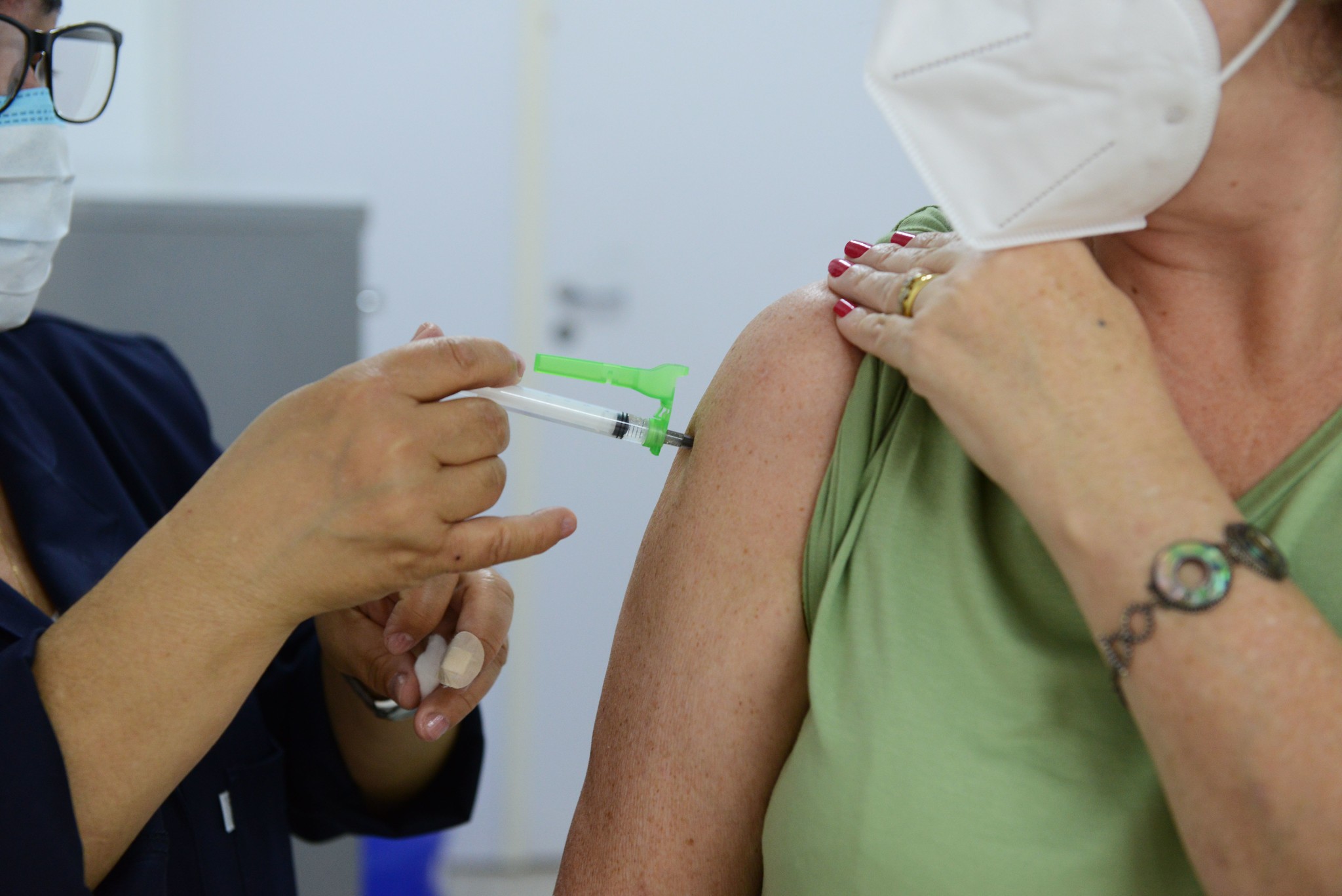 Vacinação de adulto pode ser completada esta semana em Pouso Alegre