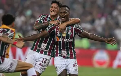 Fluminense vence LDU (2-0) e conquista sua 1ª Recopa Sul-Americana