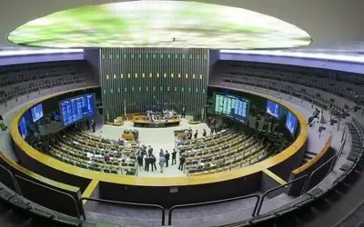 Câmara aprova 'PL da Saidinha' , acabando com as " saidinhas" de presos " em derrota do governo Lula