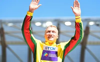 Lituano bate recorde mundial do lançamento de disco, o mais antigo do atletismo masculino